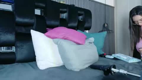 levana1 online show from March 24, 3:56 am