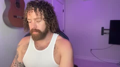 Levi Daniel online show from October 18, 2:49 am