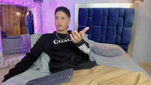 LevySteven online show from December 5, 3:17 am