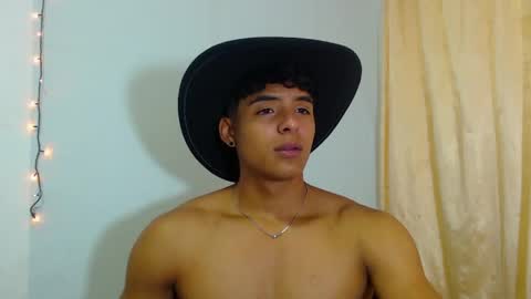 i  am lewis ly EDUARDO MEMDOZA15 online show from April 20, 4:32 pm