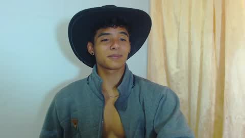 i  am lewis ly EDUARDO MEMDOZA15 online show from April 11, 5:17 pm