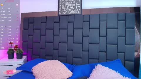 Lexi Howard  online show from November 22, 4:55 am