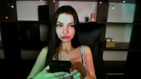 Alexia online show from February 13, 8:45 pm