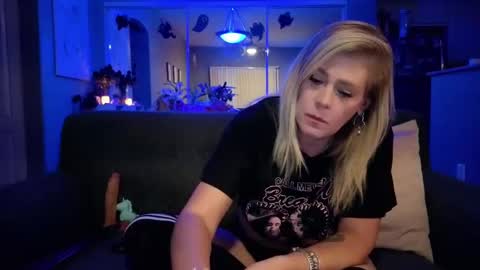 Lexi online show from September 25, 5:03 am