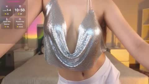 Lexie  dont forget to thumbs up me  online show from March 5, 10:02 am