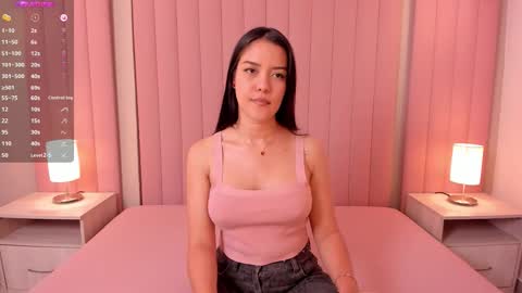 Lexie Thompson  online show from March 9, 12:10 pm