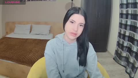 lexyswett online show from February 25, 7:27 pm