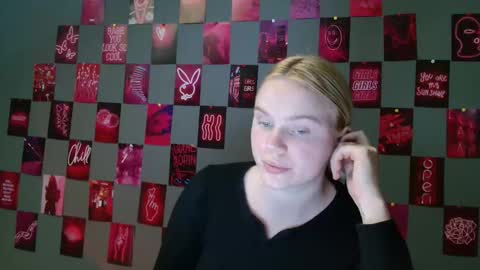 Leyla online show from September 26, 9:39 am