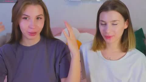 Leila online show from August 1, 9:16 pm
