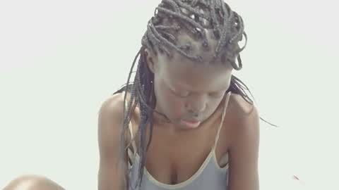 laylani69 online show from May 20, 1:57 am