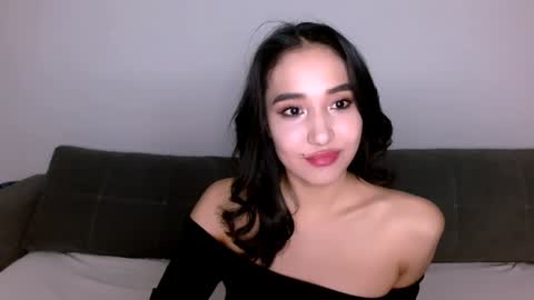 Snapshot of li_noen chatting on December 11, 1:47 am Li  online show from December 11, 1:47 am