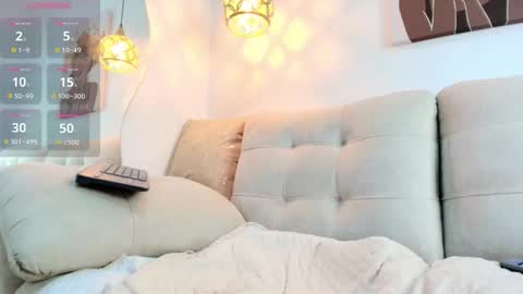 LIA JONSON  online show from November 12, 3:58 pm