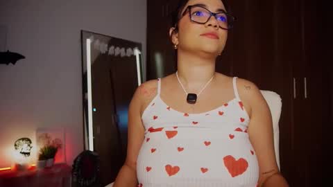 Snapshot of lia_russo_ chatting on October 24, 2:51 pm Lia  online show from October 24, 2:51 pm
