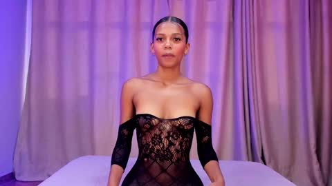 Snapshot of liaa_taylor1 chatting on October 4, 8:17 pm Lia online show from October 4, 8:17 pm