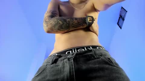 Liam Smith online show from November 8, 1:25 pm