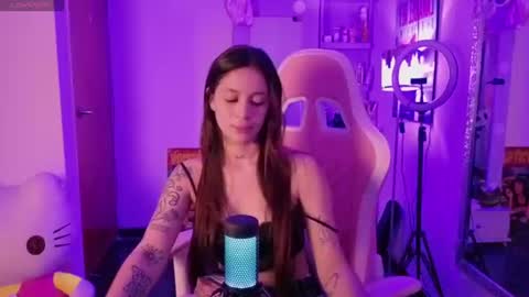Lia Butera online show from June 14, 8:33 pm