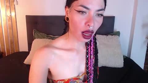 LIA online show from October 30, 2:28 pm