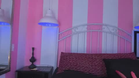 Snapshot of liah_grey8 chatting on October 11, 11:19 pm ---Liah--- online show from October 11, 11:19 pm