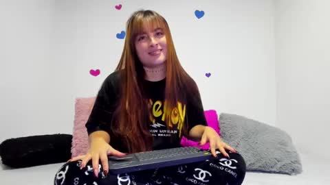 Snapshot of liahferrerr chatting on October 17, 8:35 pm Liah Ferrer online show from October 17, 8:35 pm