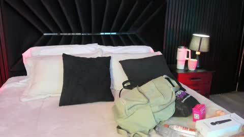 Liah Fontaine online show from April 15, 11:35 am