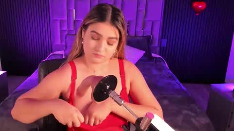 Liah Fontaine online show from February 18, 11:43 am