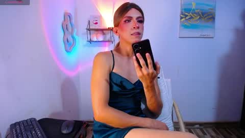 Liah Stone online show from June 3, 7:08 pm