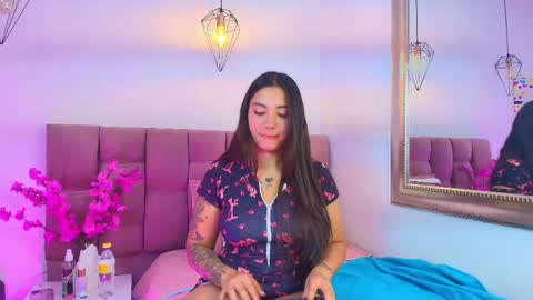 liam_rochi online show from May 8, 12:55 pm