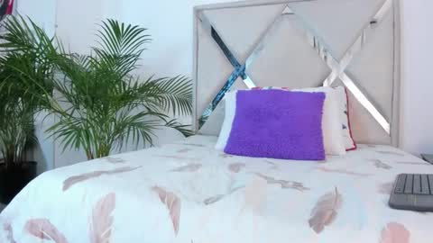 Call me Lian online show from March 28, 1:12 pm