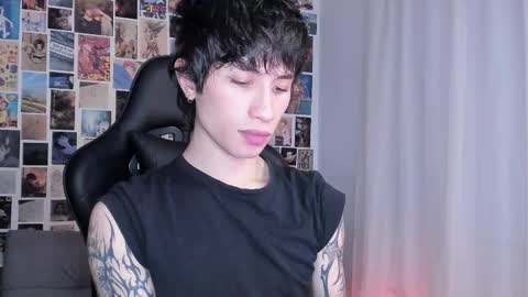 Snapshot of liamelf chatting on March 6, 6:30 am Liam online show from March 6, 6:30 am