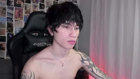 Snapshot of liamelf chatting on September 21, 7:01 am Liam online show from September 21, 7:01 am