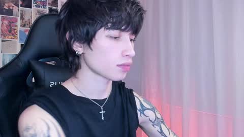 Snapshot of liamelf chatting on January 6, 5:41 am Liam online show from January 6, 5:41 am