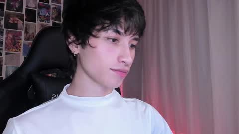 Snapshot of liamelf chatting on March 8, 1:50 am Liam online show from March 8, 1:50 am