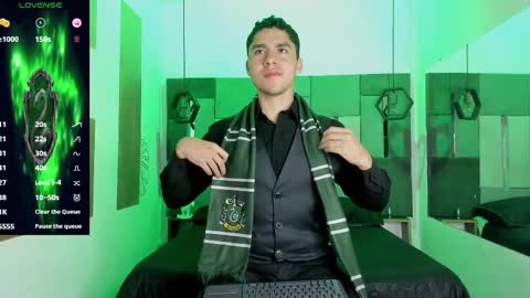 Liam online show from December 4, 12:05 pm