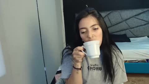 L I A M O N R O E online show from November 25, 12:04 pm