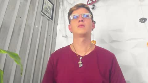 Snapshot of liamvega_ chatting on October 25, 4:02 am Liam Vega online show from October 25, 4:02 am