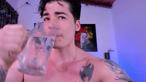 liamwyatt_ online show from September 25, 3:13 am