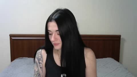 Snapshot of liana_diva chatting on February 19, 7:48 pm liana_diva online show from February 19, 7:48 pm