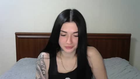 Snapshot of liana_diva chatting on February 13, 11:47 pm liana_diva online show from February 13, 11:47 pm