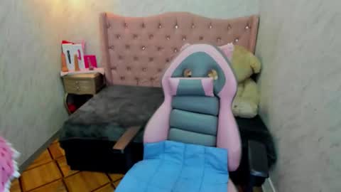 Grace online show from February 16, 2:04 pm