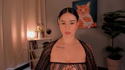 Snapshot of liapearce chatting on October 20, 12:21 pm Lia online show from October 20, 12:21 pm