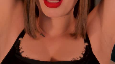 Snapshot of liapearce chatting on October 1, 8:41 pm Lia online show from October 1, 8:41 pm