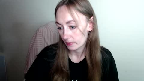 Lia online show from May 17, 12:25 pm