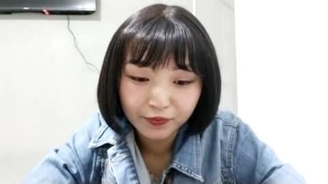 Molly online show from April 22, 12:45 pm