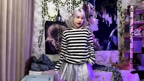 Snapshot of libbynading chatting on October 5, 7:21 pm Lola online show from October 5, 7:21 pm