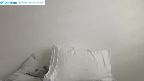 Liberation Alchemist online show from October 25, 7:03 pm