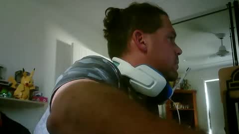 lickitwell29 online show from April 11, 5:01 am