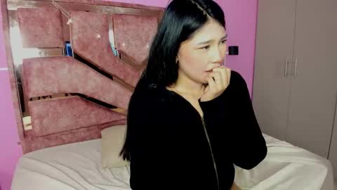 licky_lov online show from January 6, 5:28 pm