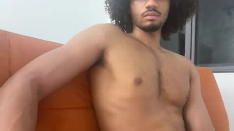 lightskinjordan online show from May 31, 7:26 pm