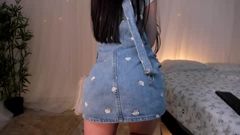 Lia Sweet online show from May 12, 4:49 pm
