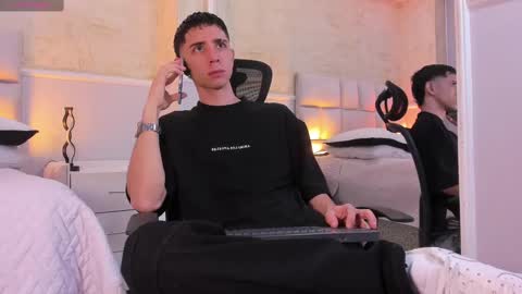 L I I A M online show from March 7, 4:23 am